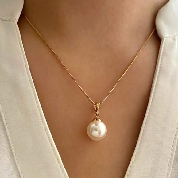 Jewelry - Gold  Pearl Pendant l Necklace